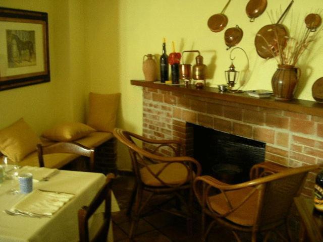 Tavernola - Locanda Di Campagna Battipaglia Kültér fotó