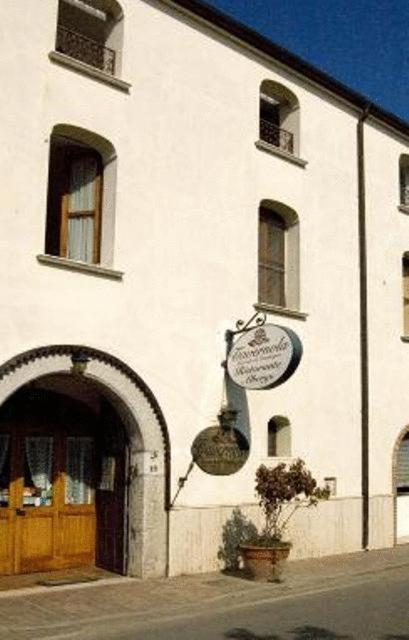 Tavernola - Locanda Di Campagna Battipaglia Kültér fotó