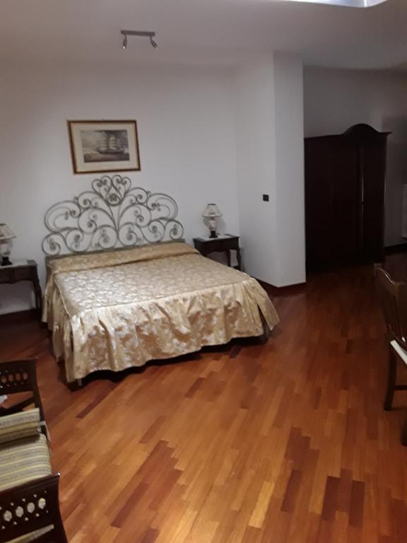Tavernola - Locanda Di Campagna Battipaglia Kültér fotó