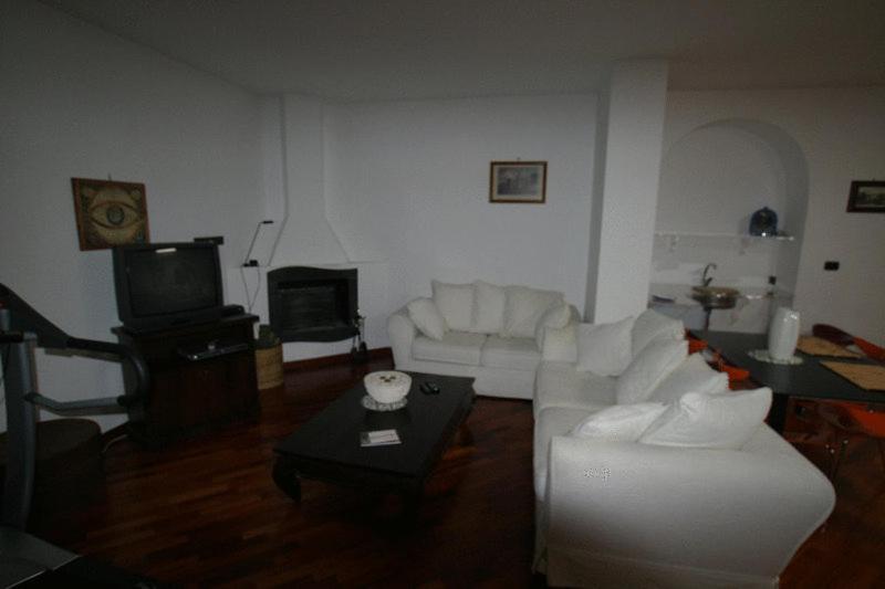 Tavernola - Locanda Di Campagna Battipaglia Kültér fotó